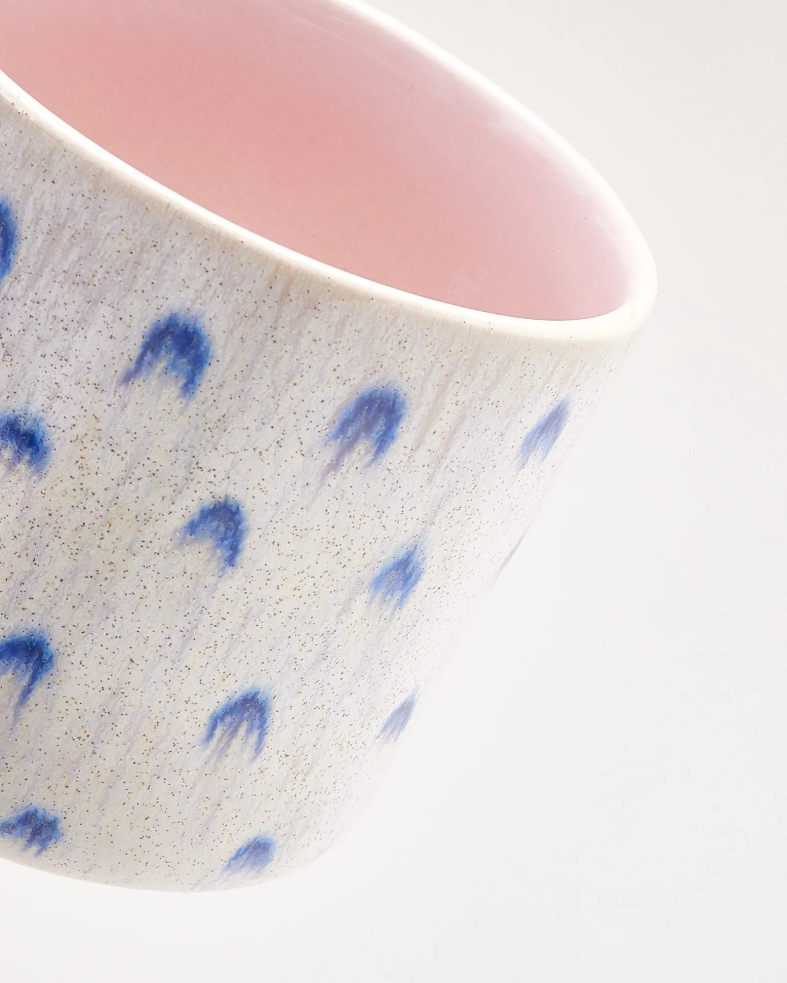 Nódoa Tasse groß gepunktet rosa blau