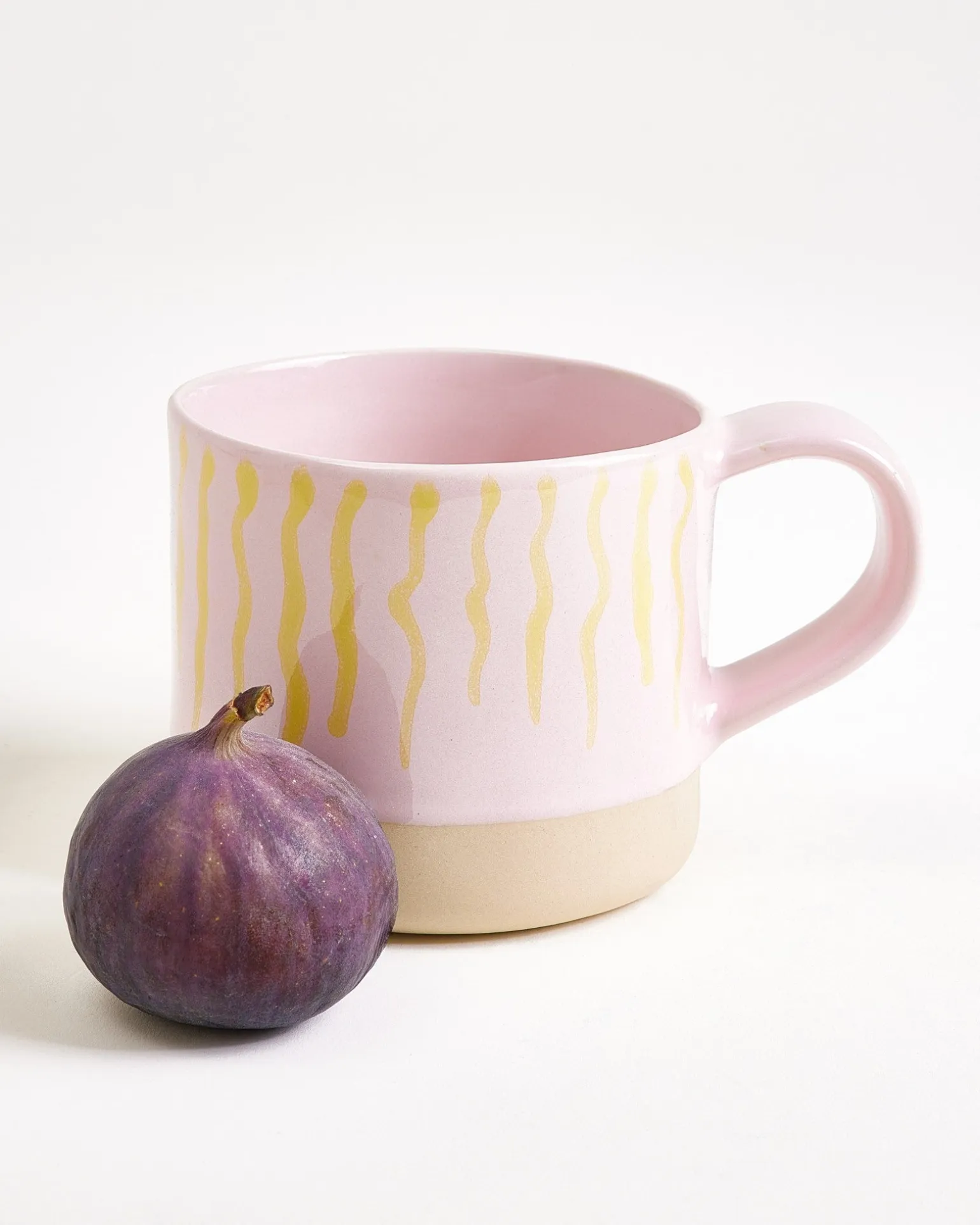 Nódoa Tasse groß gestreift rosa gelb