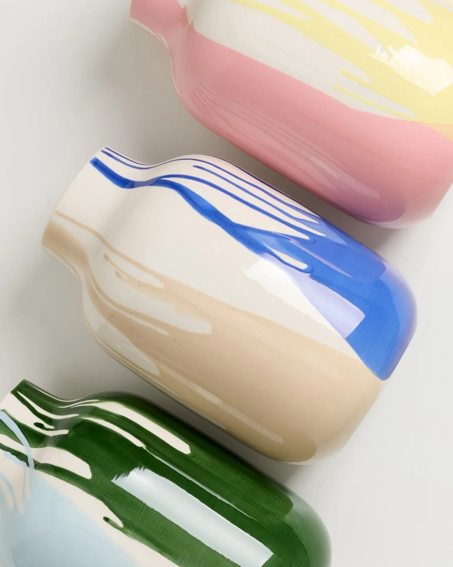 Nuno Vase L drip dunkelgrün hellblau