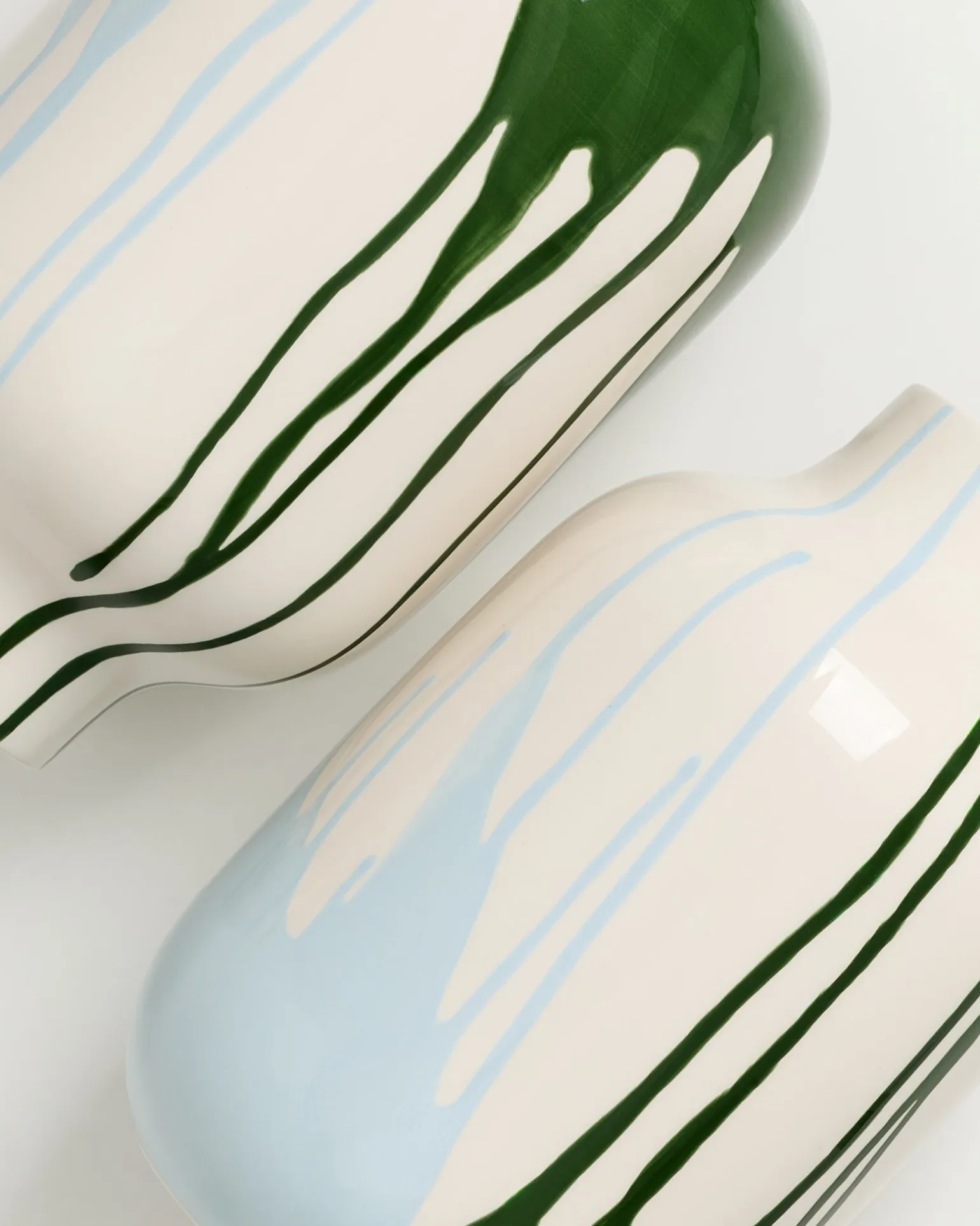 Nuno Vase L drip dunkelgrün hellblau