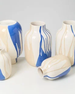 Nuno Vase L drip sand blau