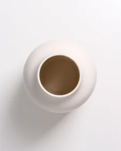 Nuno Vase L matt sand