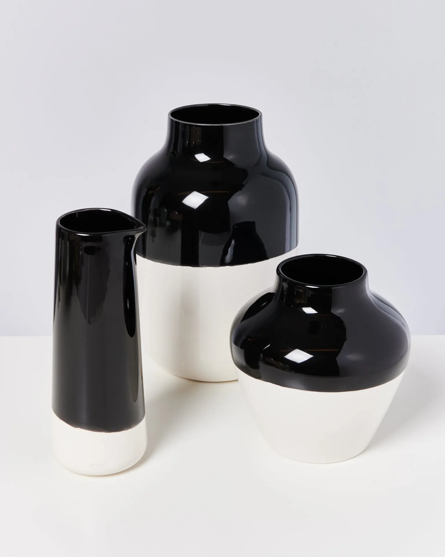 Nuno Vase L schwarz weiß